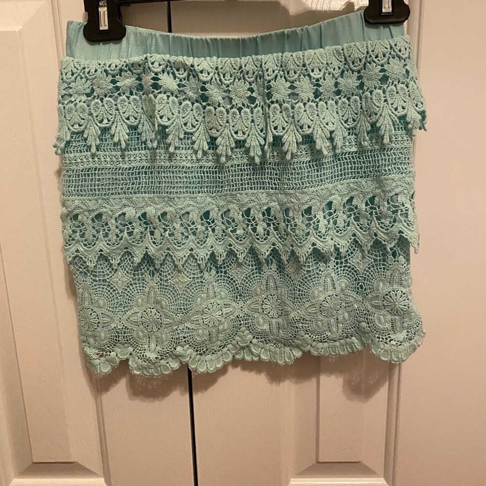 Tobi lacey mini skirt size XS